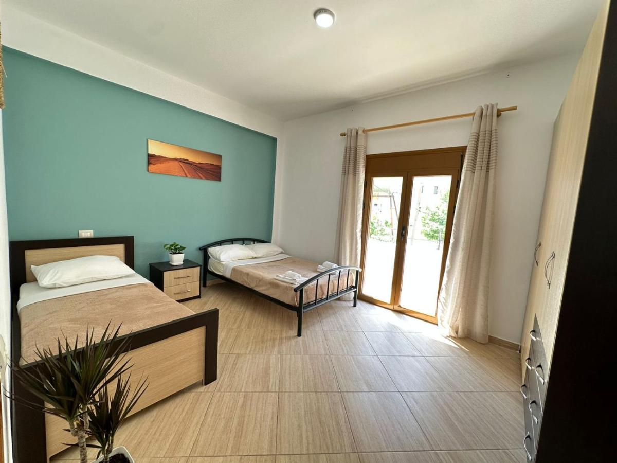 Vlora Villa With Private Parking Esterno foto